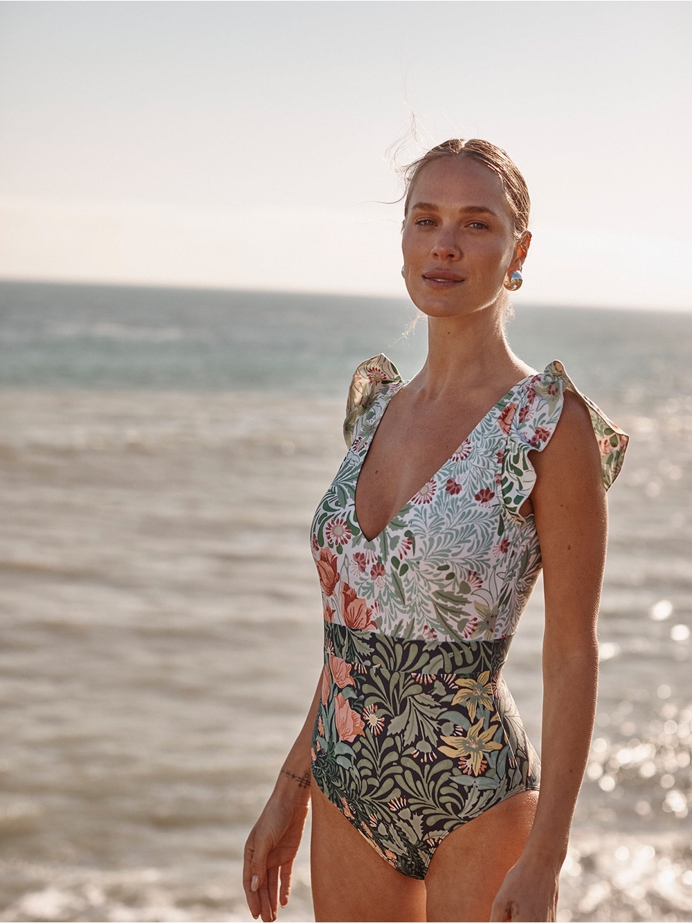 Summersalt The Ruffle Backflip one-piece swimsuit Morris & Co. heritage print 10 - Picture 2 of 8
